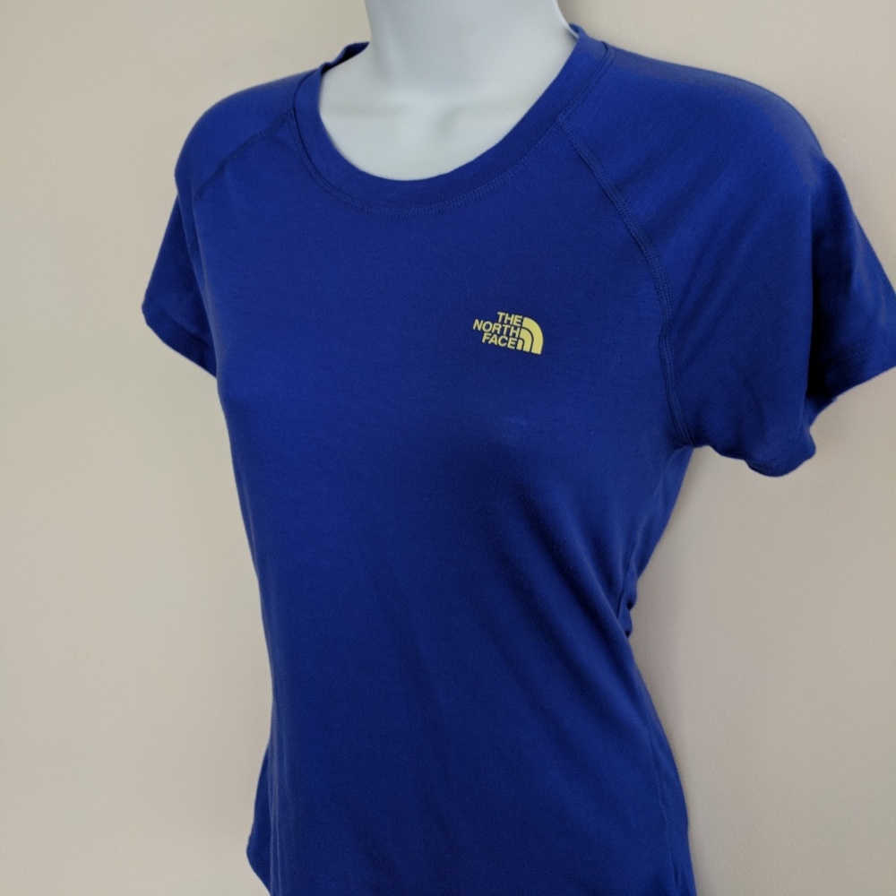 The North Face athletic tee XS
